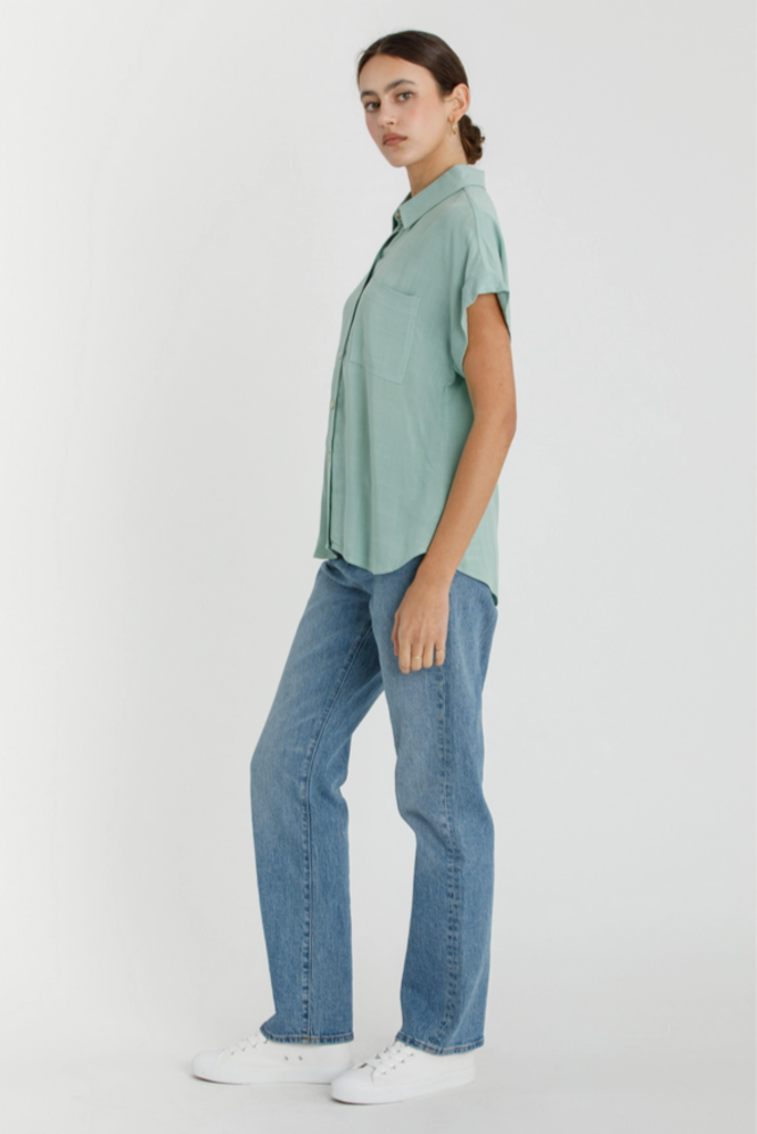 Be Cool Solid Short Sleeve Button Down Shirt