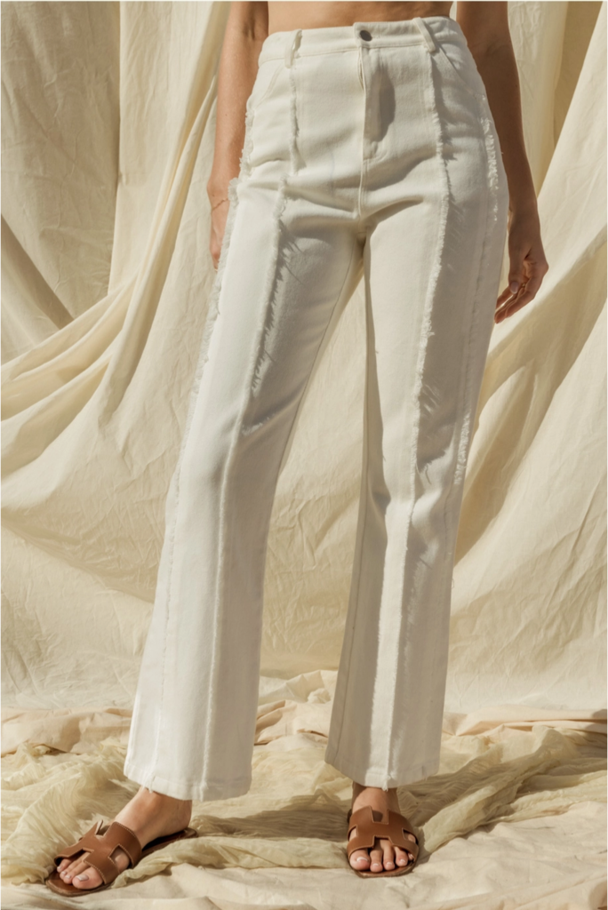 Gilli Frayed Hem Flare Pants. in Ivory