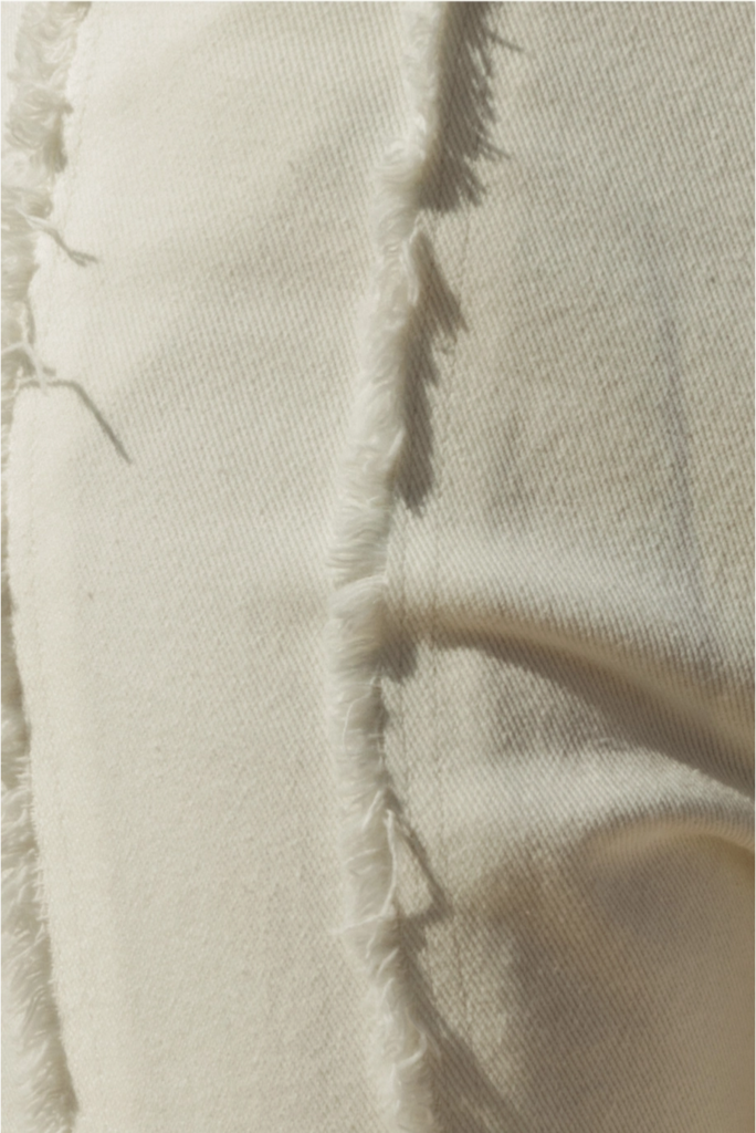 Gilli Frayed Hem Flare Pants. in Ivory