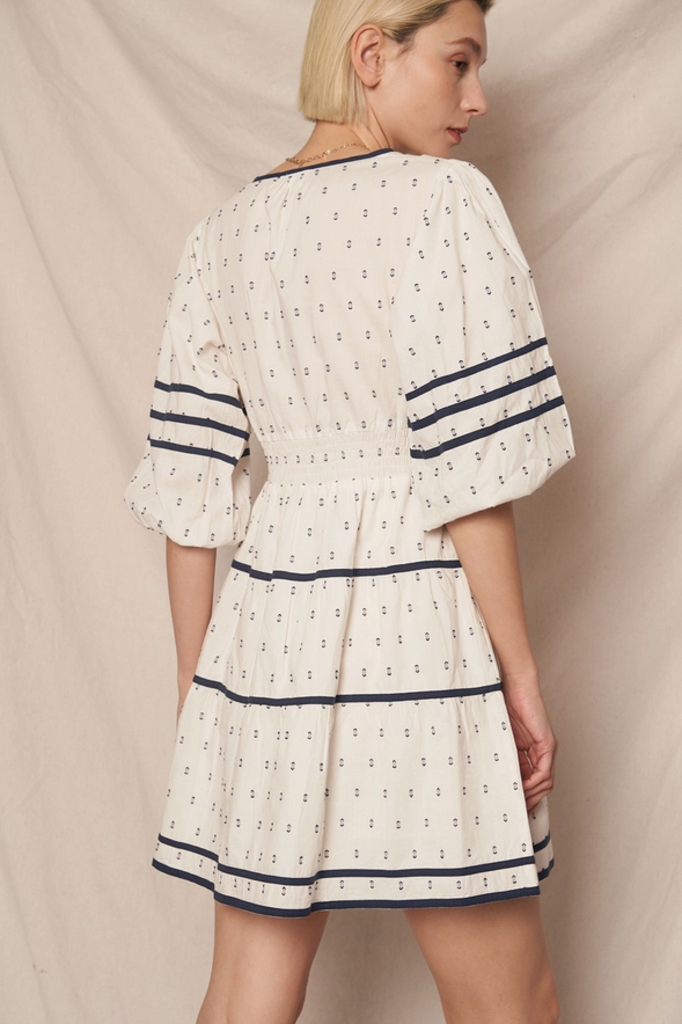 En Creme 3/4 Sleeve V-Neck Tiered Mini Dress