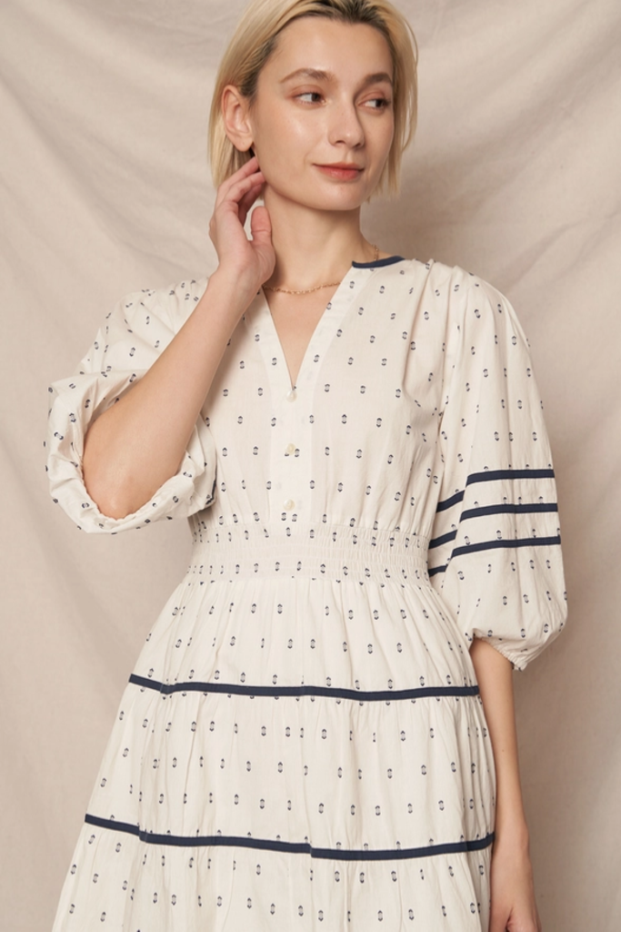 En Creme 3/4 Sleeve V-Neck Tiered Mini Dress