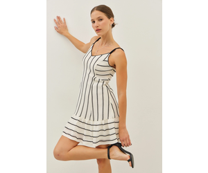 denim mini dress with pockets Lachie Dark Wash - US 8 tumble dry Size and color:dark purple Women's Cream Textured Fringe meghan markle