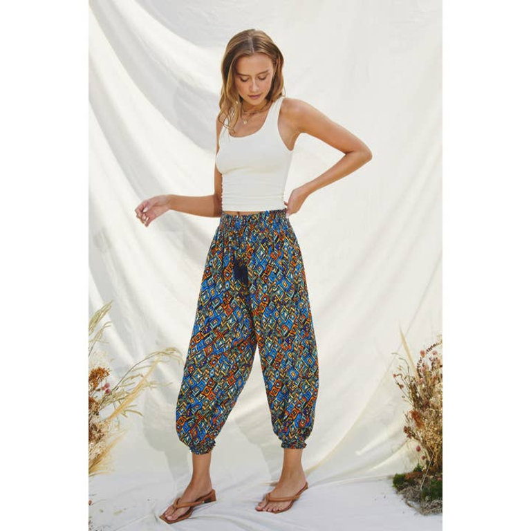 Dress Forum Diamond Smocked Waist Slouchy Pants