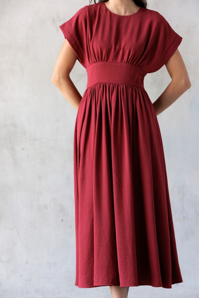 Storia Cap Sleeve Midi Dress in Maroon