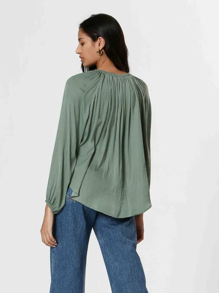 The Korner Long Sleeve Pullover Blouse