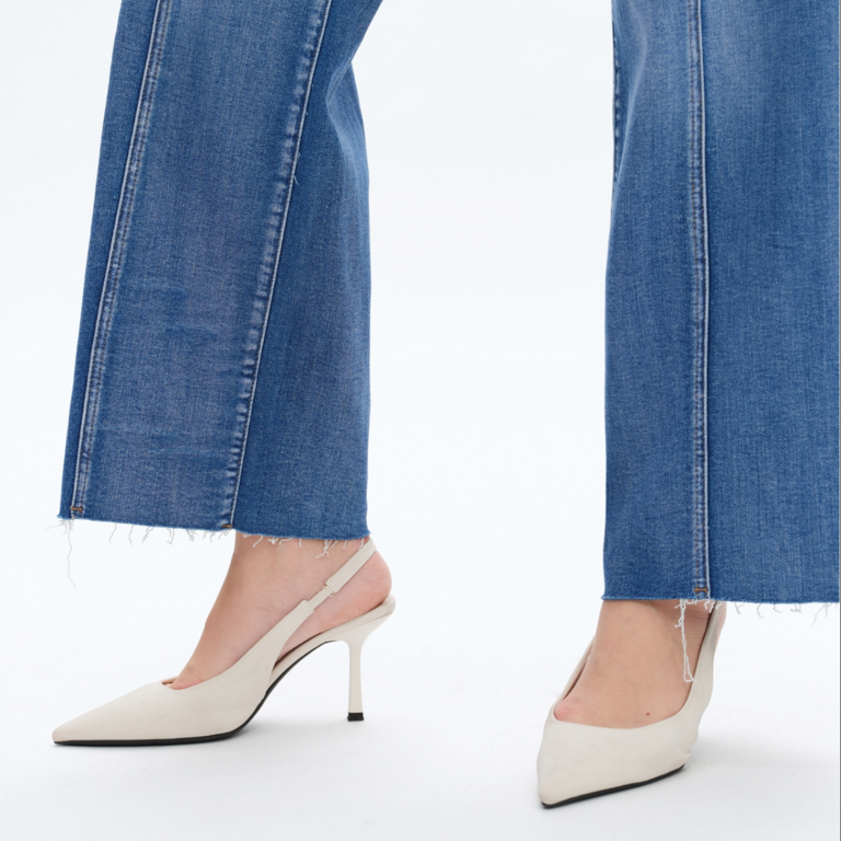 Bayeas High Rise Relaxed Straight Jeans with Raw Hem