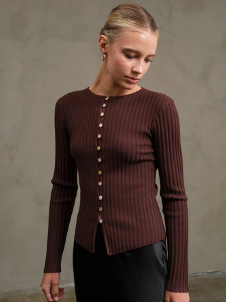 Raisonnel Slim Fit Knit Top Raisonnel Slim Fit Knit Top