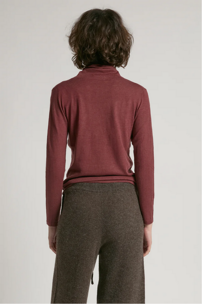 Look By M Lightweight Cashmere Blend Turtleneck Sweater