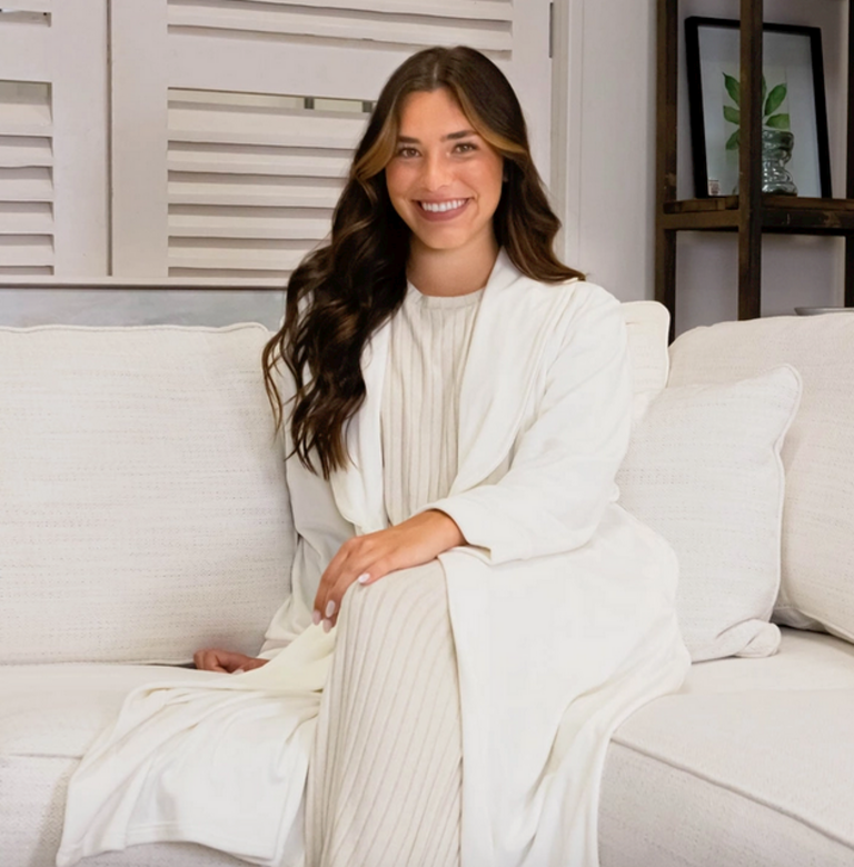 The Royal Standard Classic Harbin Robe Soft White