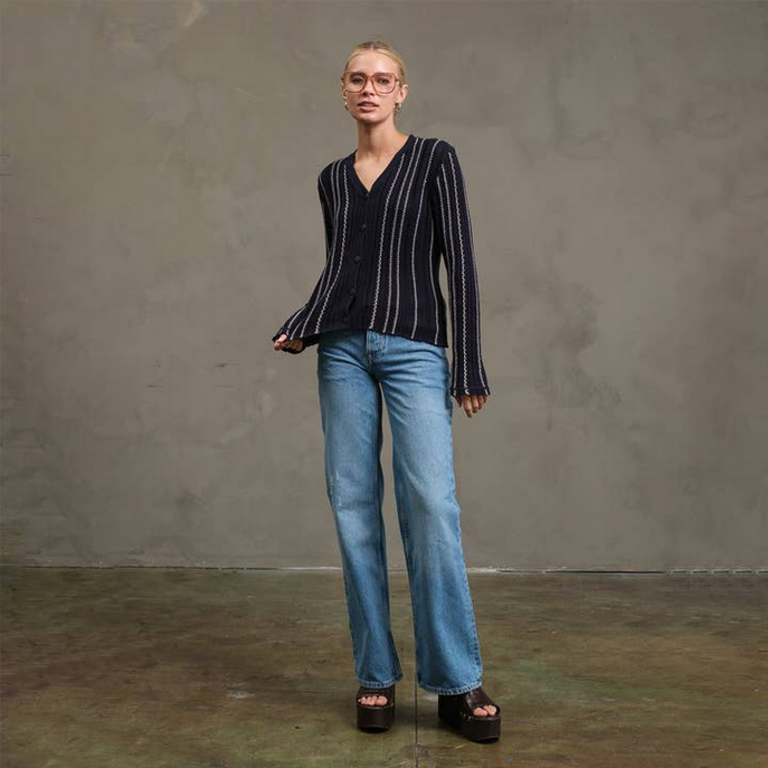 Raisonnel Slim Wavy Stitch Button Cardigan