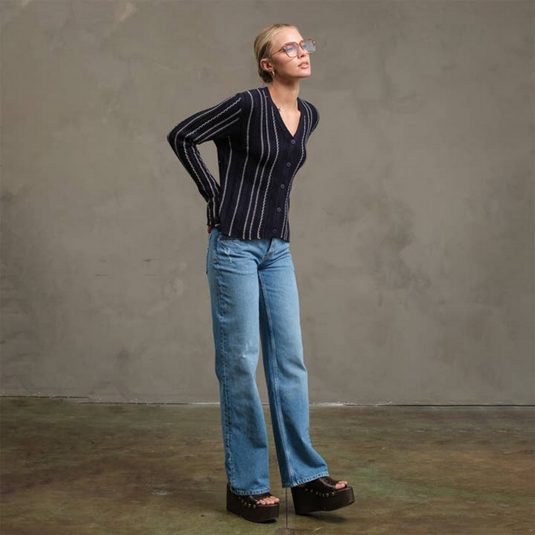 Raisonnel Slim Wavy Stitch Button Cardigan