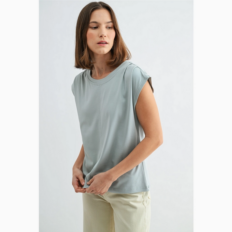 Fun2Fun Wide Shoulder Pleated Knit Top