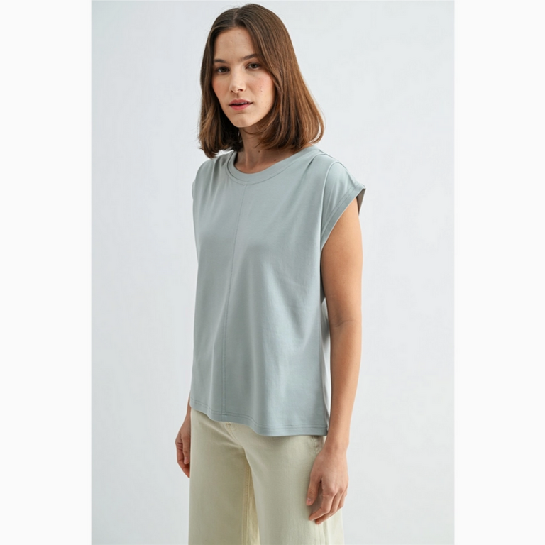 Fun2Fun Wide Shoulder Pleated Knit Top