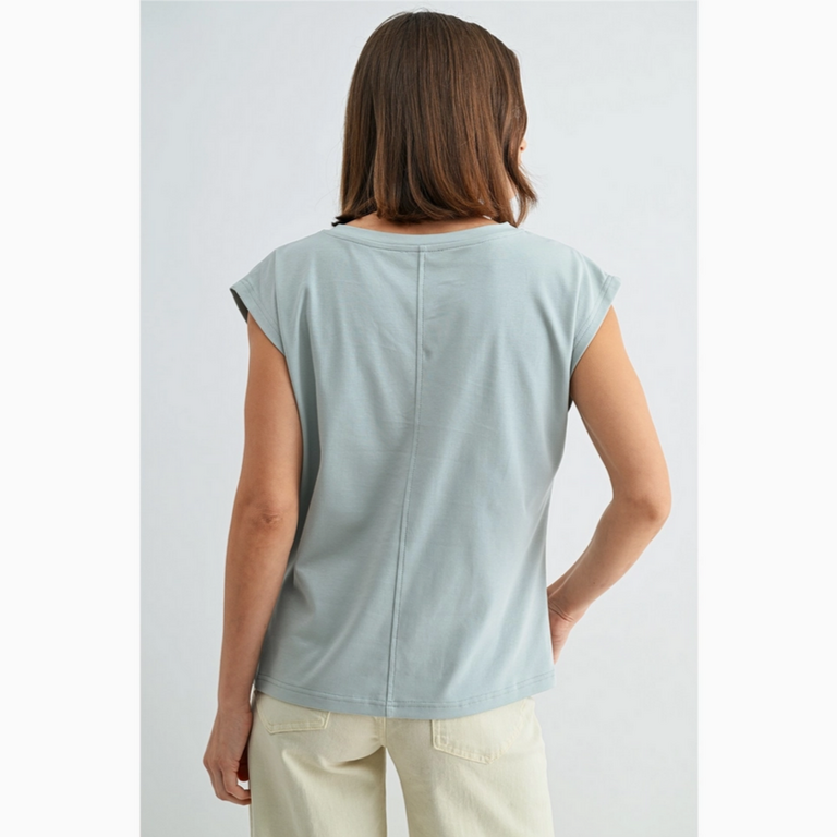 Fun2Fun Wide Shoulder Pleated Knit Top