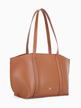 Izzy & Ali Classic Styled Tote