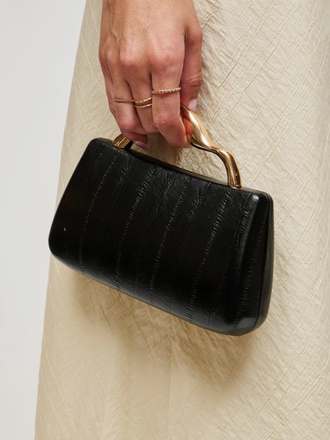 Urban Expressions Nichelle Clutch