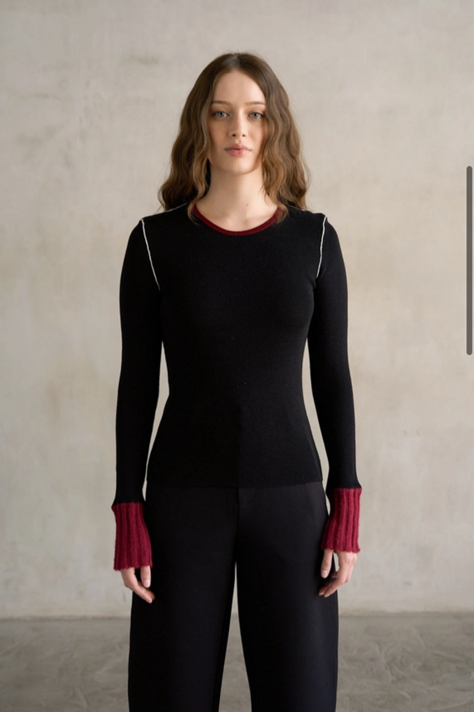 Elle Grey Colorblock Long Sleeve Knit Top