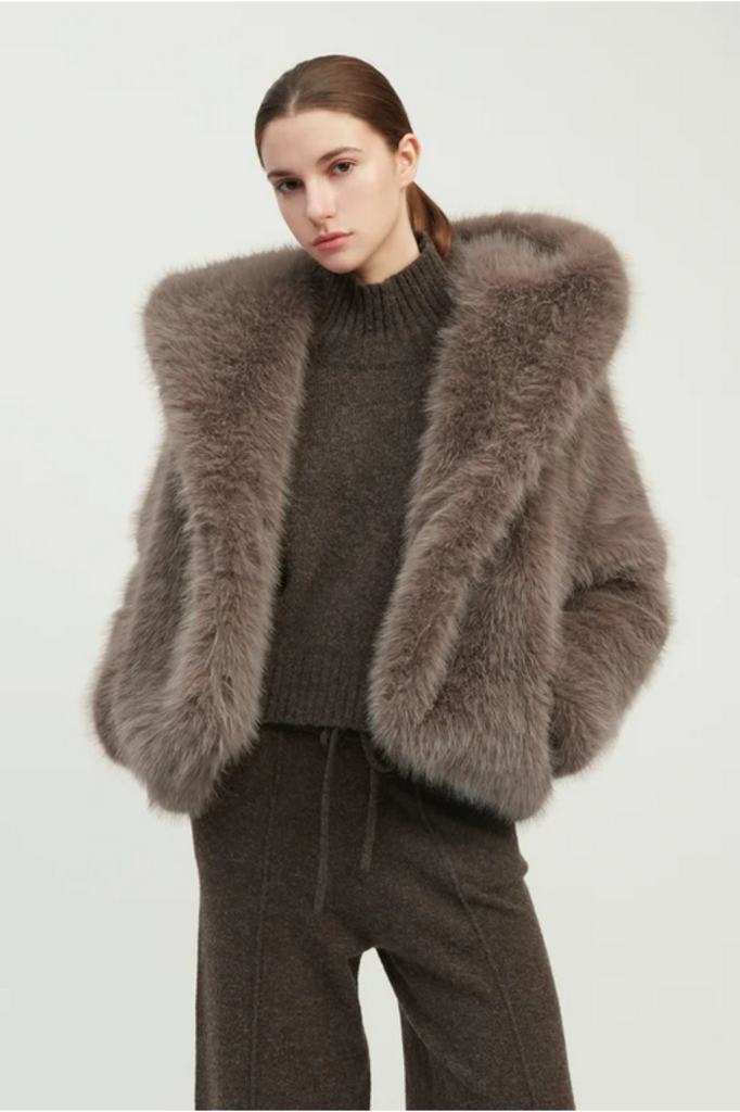 Common Knit Lumé Faux Fur Jacket  ONE SIZE