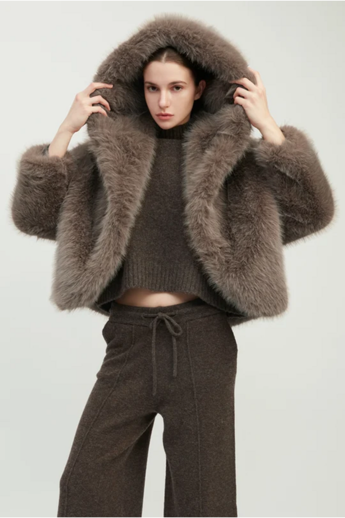 Common Knit Lumé Faux Fur Jacket  ONE SIZE