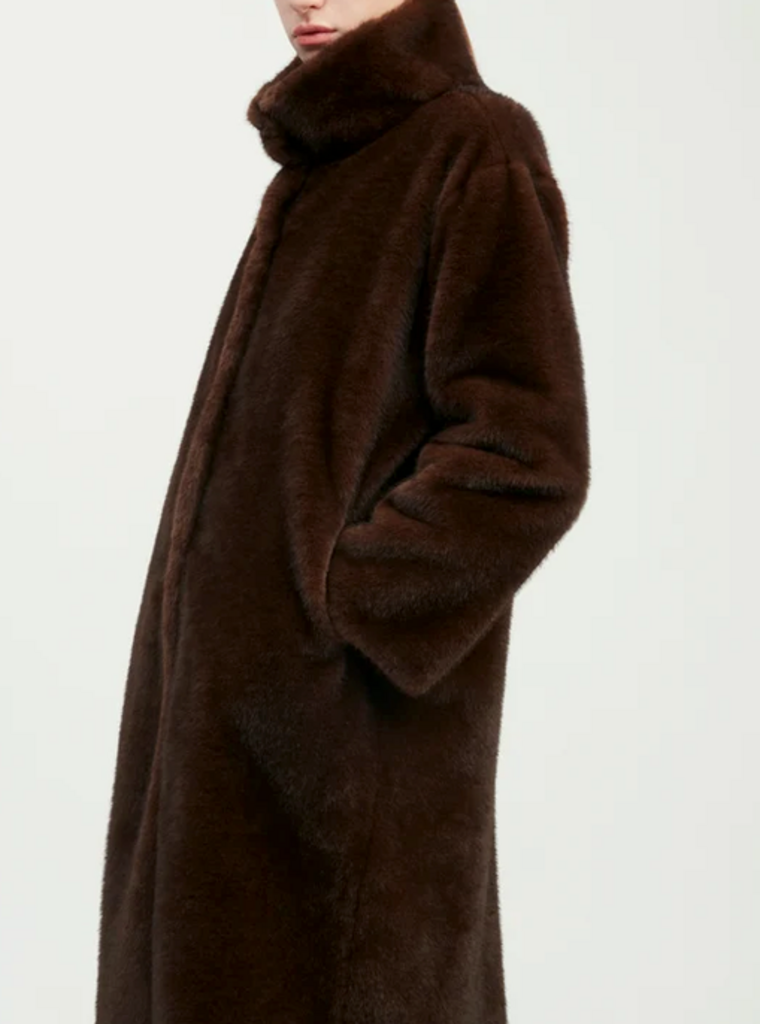 Common Knit Éste Shearling Coat ONE SIZE