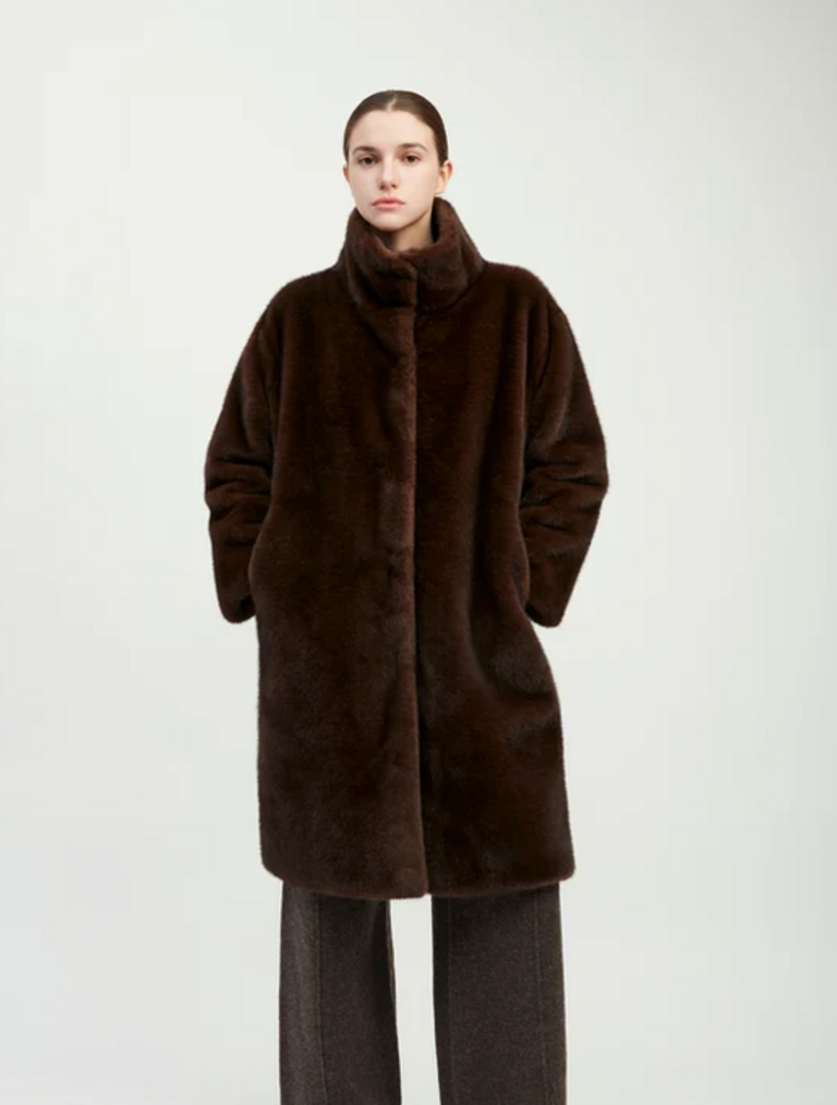 Common Knit Éste Shearling Coat ONE SIZE