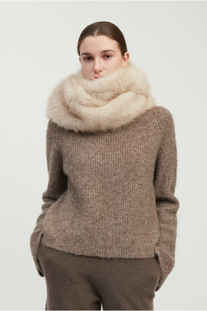 Common Knit Multi-way Keyhole Faux Fur Stole