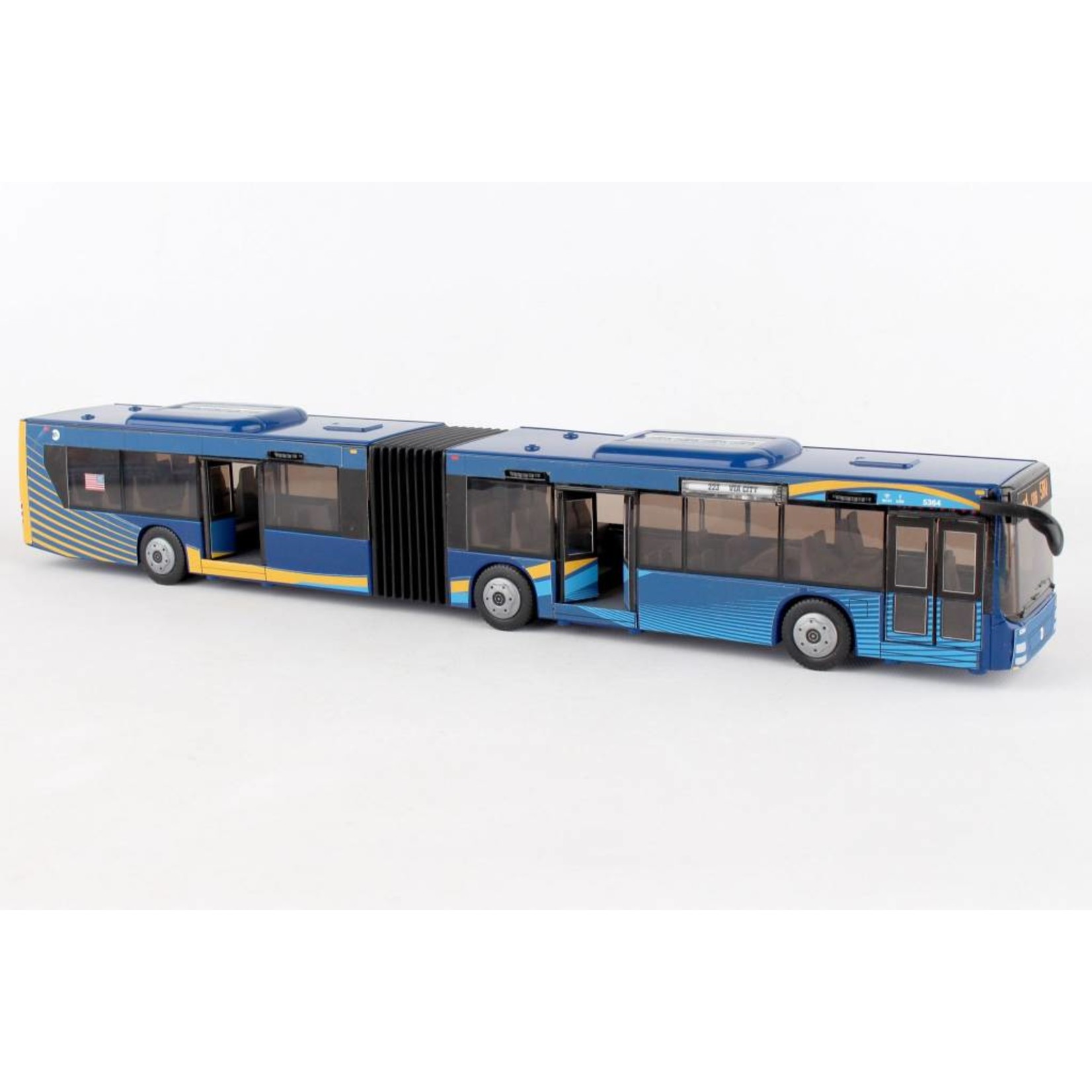 Daron Worldwide Trading MTA Articulated Bus (New Blue Livery)