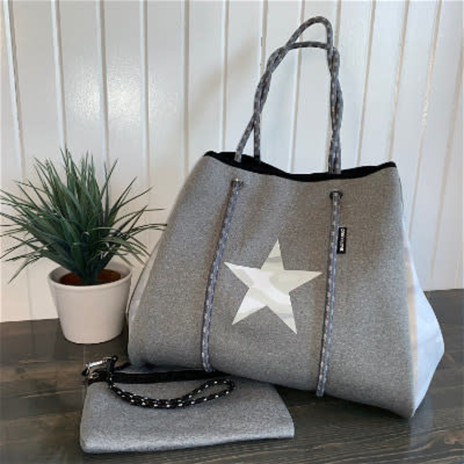prenelove tote