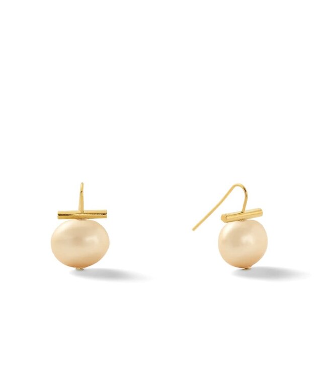 Medium Pebble Pearl Ear Wire