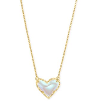 KENDRA SCOTT Ari Heart Short Pendant Necklace