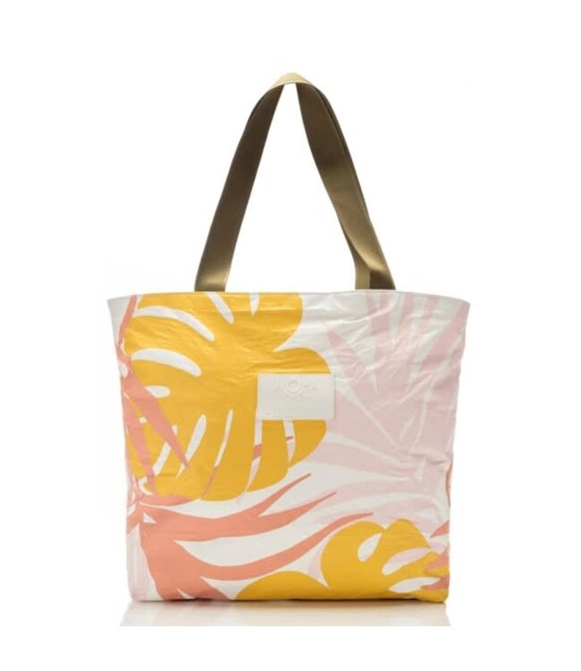 ALOHA Tropics Day Tripper