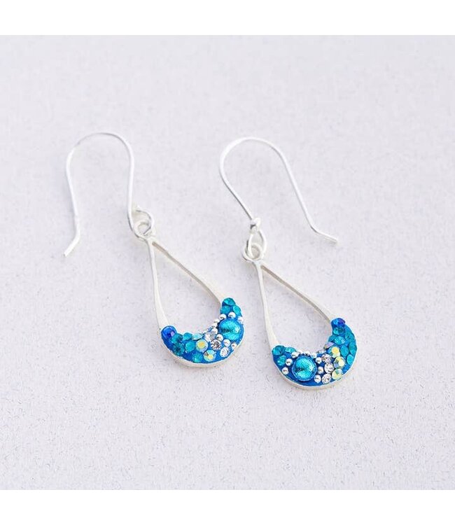 MOSAICO JEWELRY Petite Long Drop Hoop Earrings