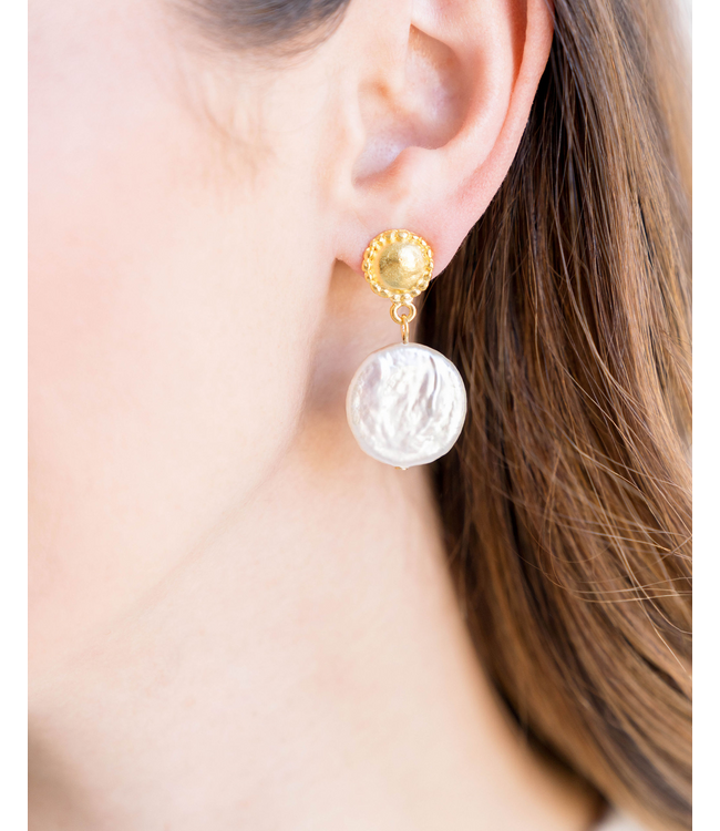 SUSAN SHAW Large Coin Pearl Drop Earrings