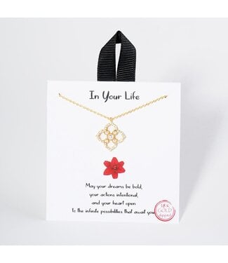 In Your Life Flower Pearl Necklace