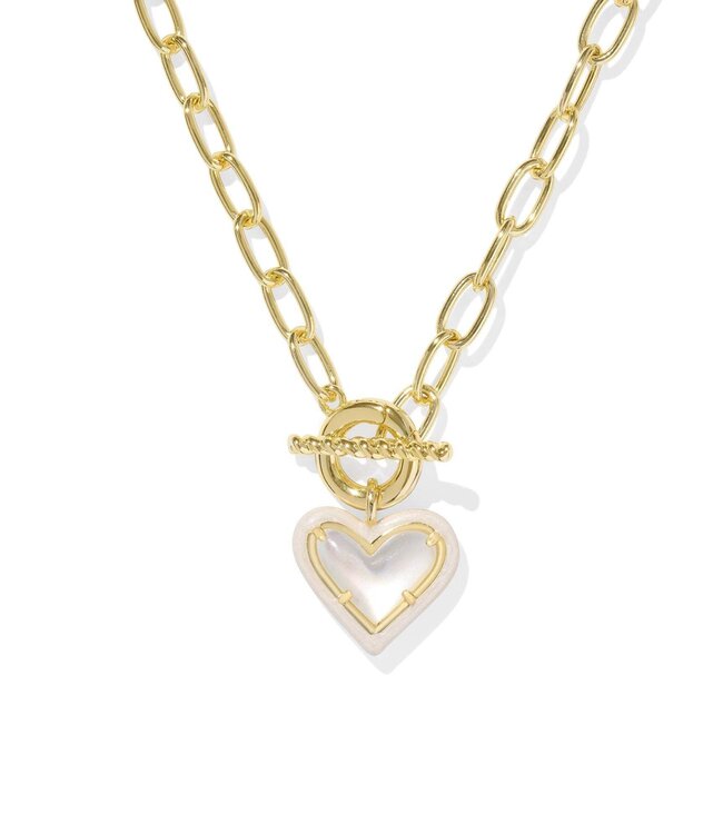 KENDRA SCOTT Ari Heart Enamel Frame Link and Chain Necklace