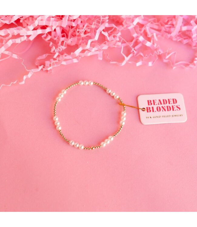 BEADED BLONDES 6.75" Ily Pearl Pearl Bracelet in Gold