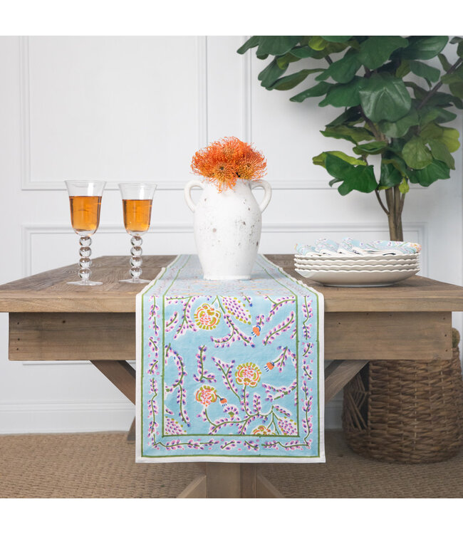 POMEGRANATE Climbing Dahlia Sky Blue Table Runner