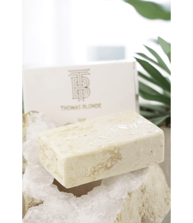 THOMAS BLONDE Exfoliating Moisturizing Body Bar