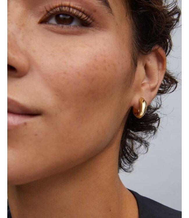 KENDRA SCOTT Mikki Metal Huggie Earrings