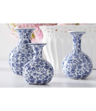 Blue/White Porcelain Chinoiserie Bud Vase