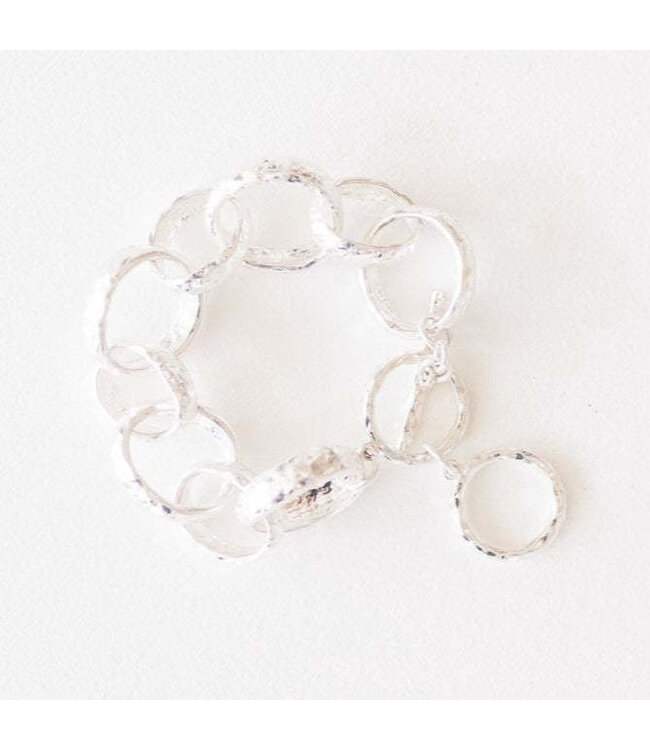 LESLIE CURTIS JEWELRY DESIGNS Georgann Hammered Silver Chunky Bracelet 7"