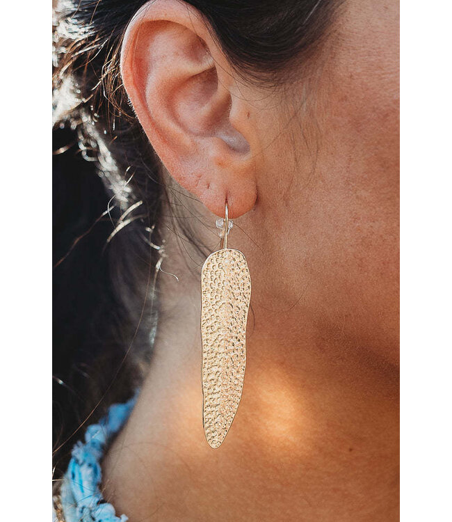 LESLIE CURTIS JEWELRY DESIGNS Steffany Hammered Leaf  2"