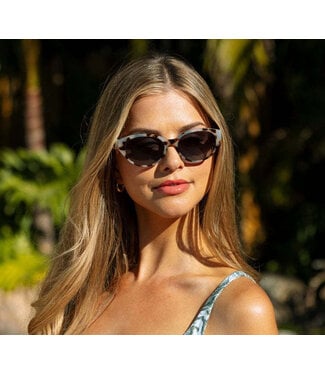 PEEPERS READING GLASSES Villa Bifocal Sun