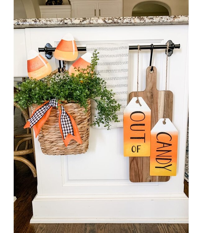 THE ROUND TOP COLLECTION Candy Corn Trio Stake