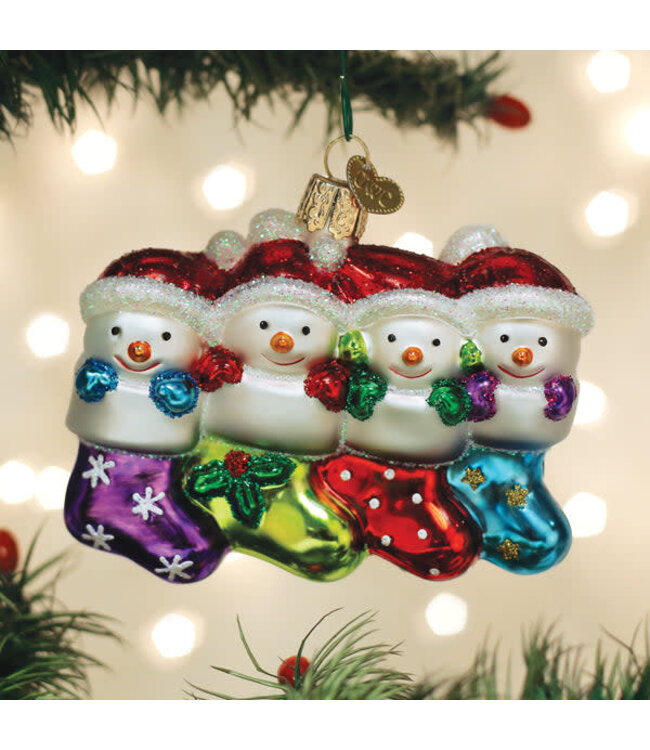 OLD WORLD CHRISTMAS Snow Family Of 4 Ornament