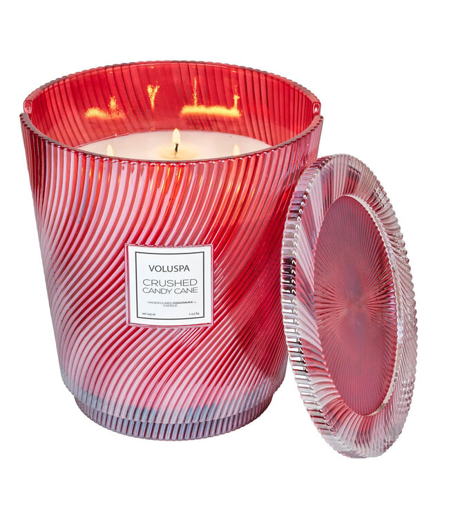 VOLUSPA Crushed Candy Cane 5 Heart Candle