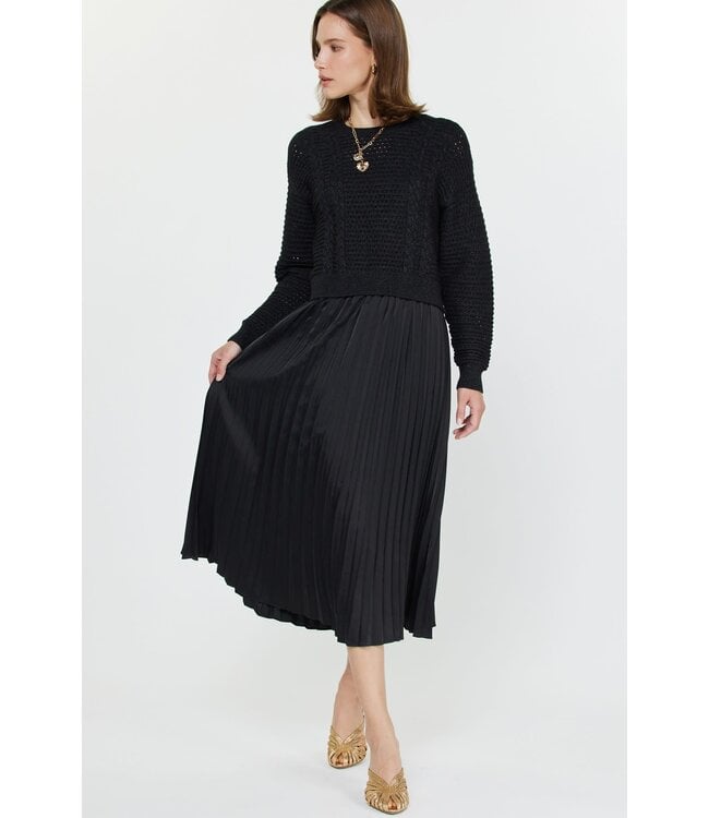 Arian Pullover Sweater & Pleated Dress Sets