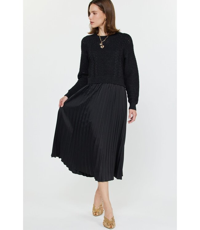 Arian Pullover Sweater & Pleated Dress Sets