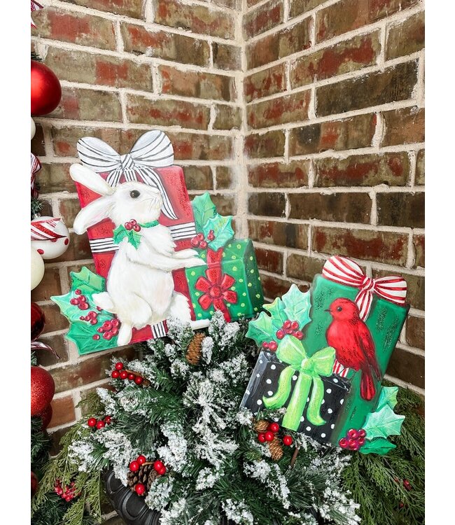 THE ROUND TOP COLLECTION Elegant Red Bird with Gifts