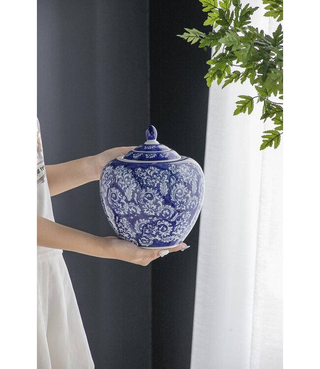 Round Porcelain Blue White Ginger Jar with Lid